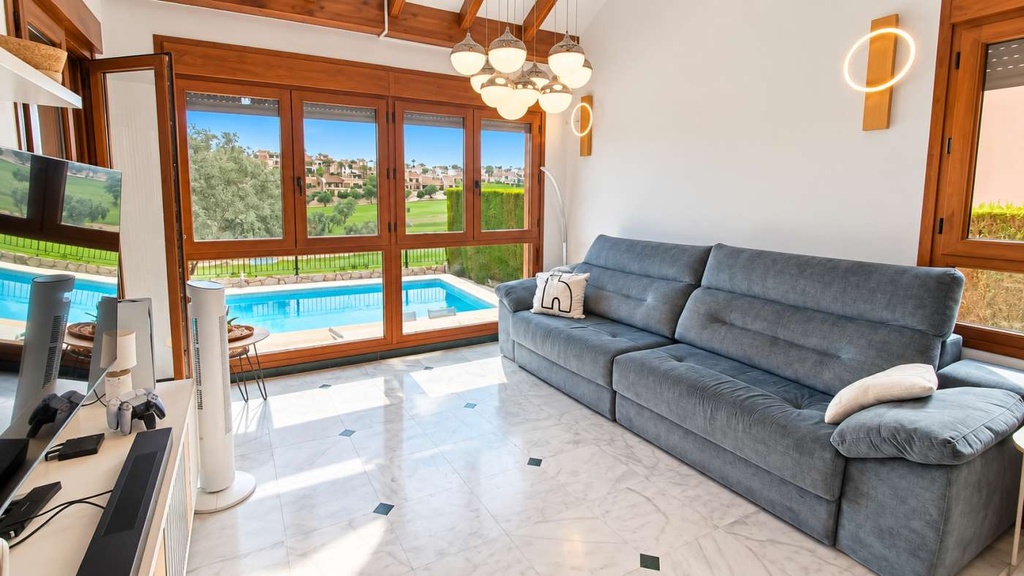 Frontline Golf Villa v srdci La Finca Golf Resort & Spa Ak hľadáte krásny dom v srdci jedného z najvyhľadávanejších golf