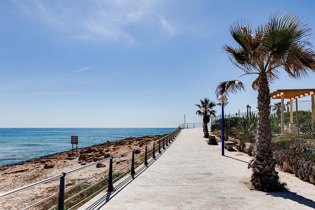 Luxusná vila v Orihuela Costa – La Zenia
