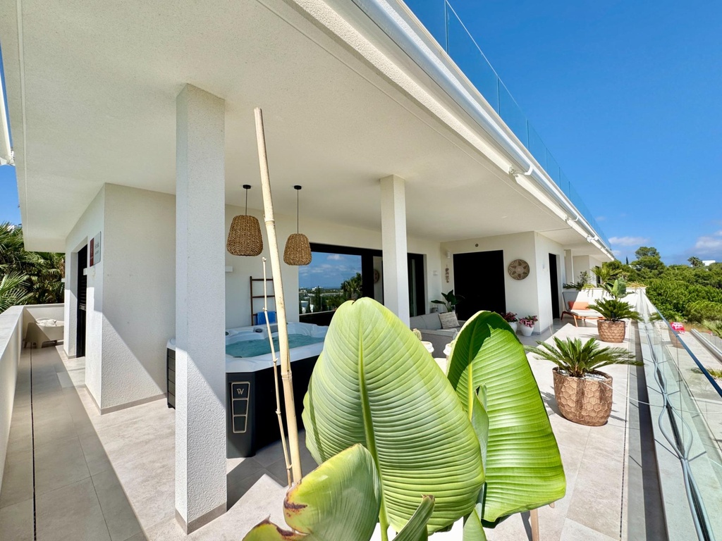Luxusný apartmán v Orihuela – Las Colinas Golf