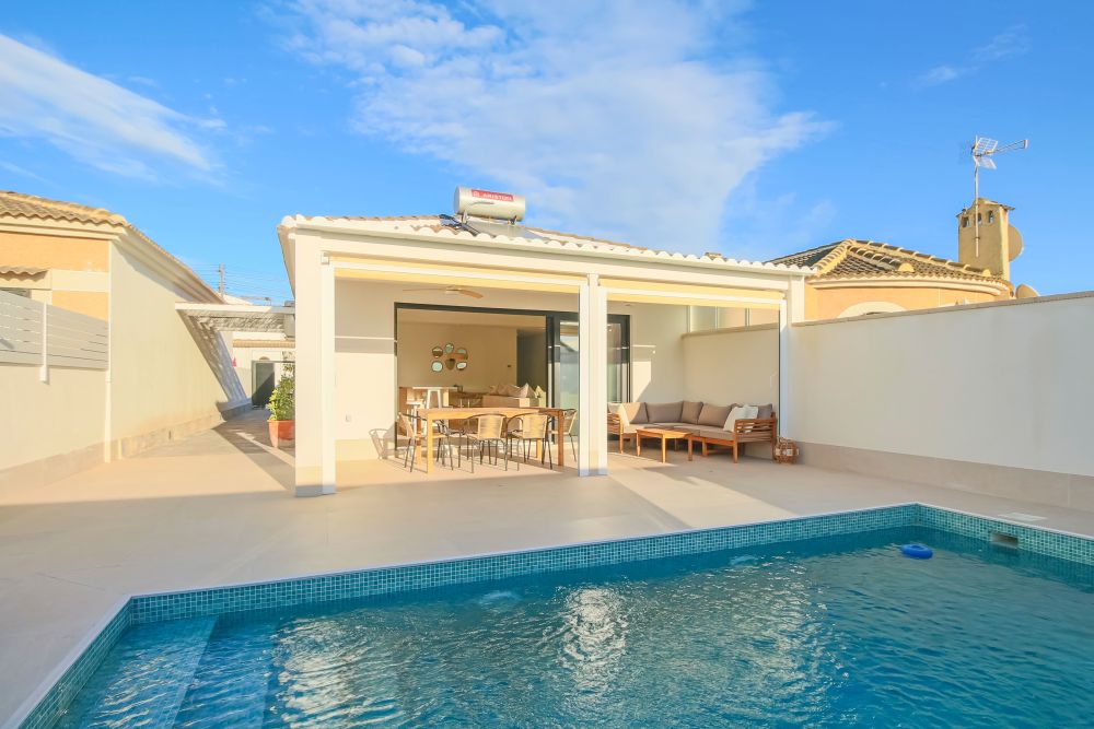 Moderná vila v Torrevieja – Costa Blanca