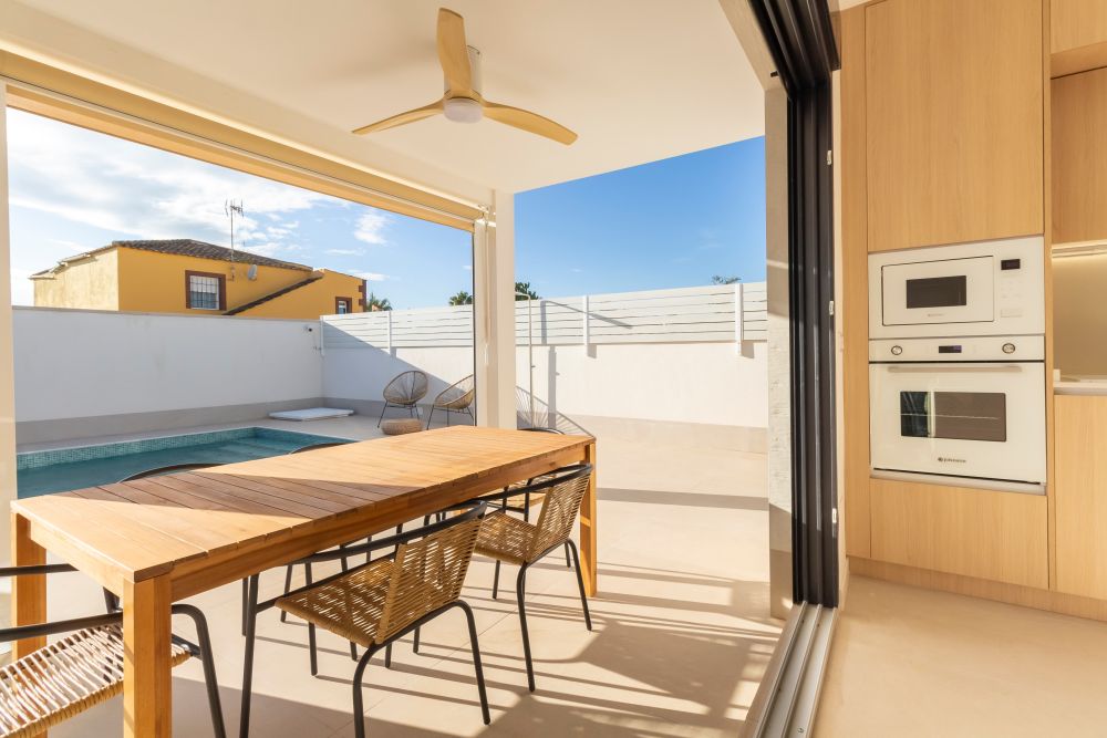 Moderná vila v Torrevieja – Costa Blanca