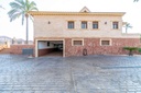 Luxusná vila v Molins – Inland