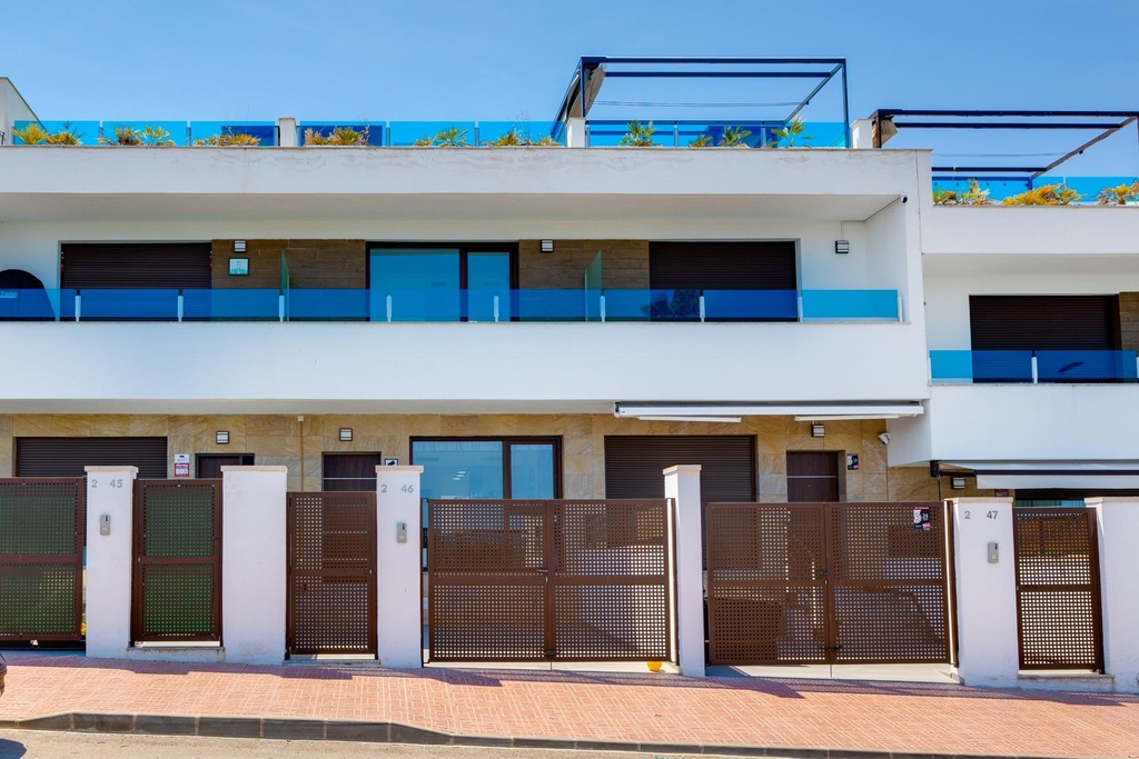 Moderný mestský dom v Torrevieja – Los Balcones
