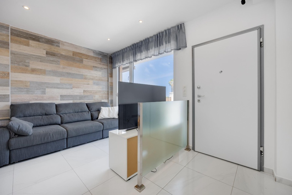 Moderný mestský dom v Torrevieja – Los Balcones