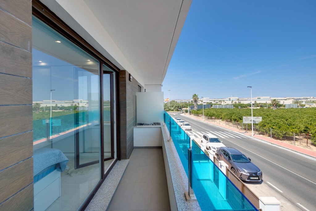 Moderný mestský dom v Torrevieja – Los Balcones