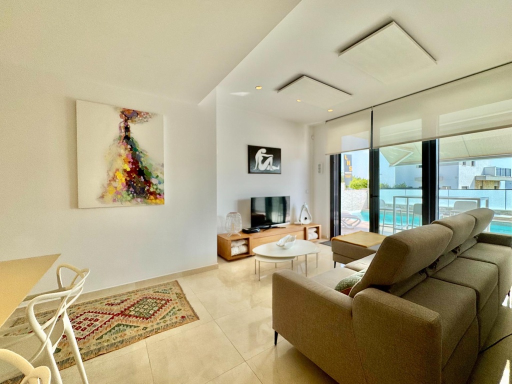 Moderná vila v San Miguel de Salinas – Bellavista