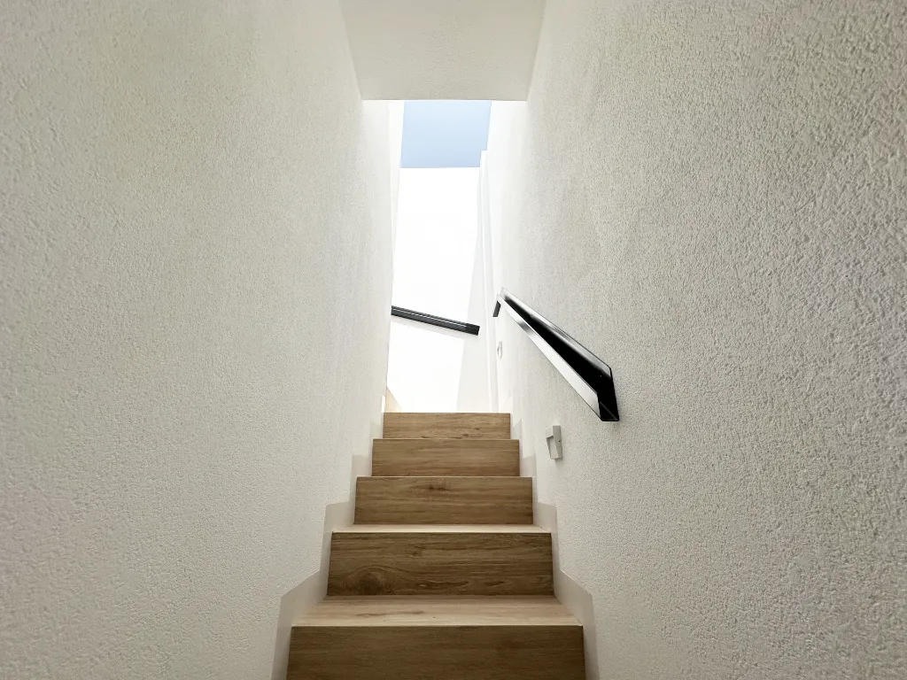 schody na strešnú terasu