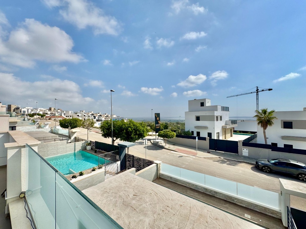 Moderná vila v San Miguel de Salinas – Bellavista