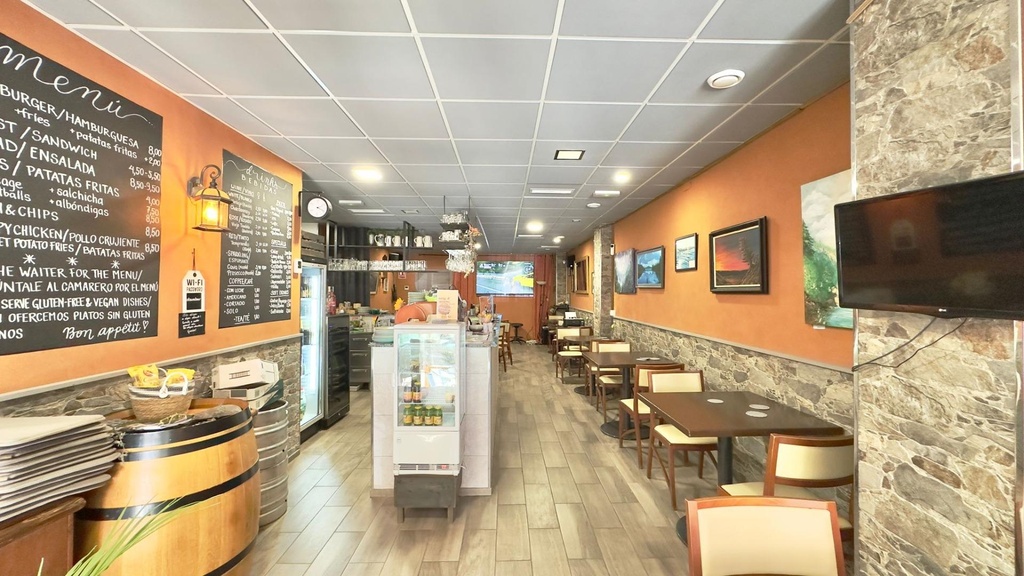 Moderný Commercial v Torrevieja – Acequion