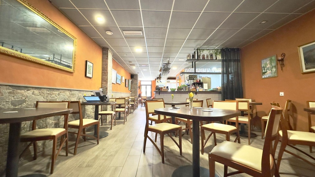 Moderný Commercial v Torrevieja – Acequion