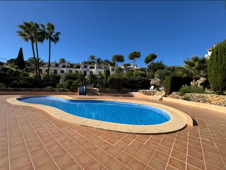 Moderný mestský dom v Moraira – Costa Blanca