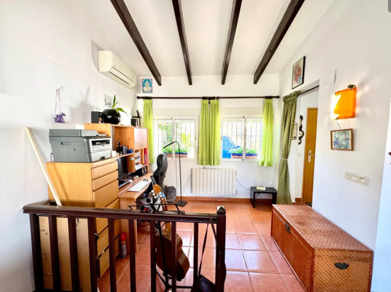 Moderný mestský dom v Moraira – Costa Blanca