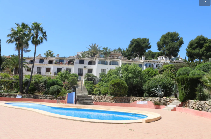 Moderný mestský dom v Moraira – Costa Blanca