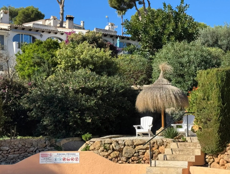 Moderný mestský dom v Moraira – Costa Blanca
