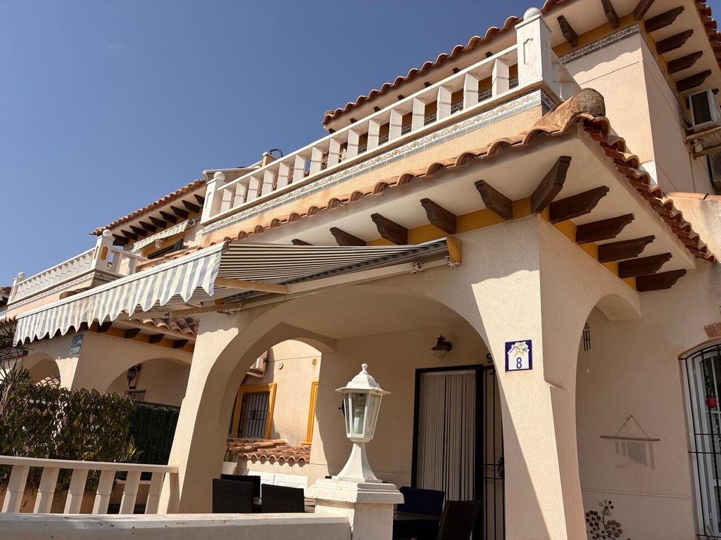 Moderná vila v Lomas de Caboroig – Costa Blanca