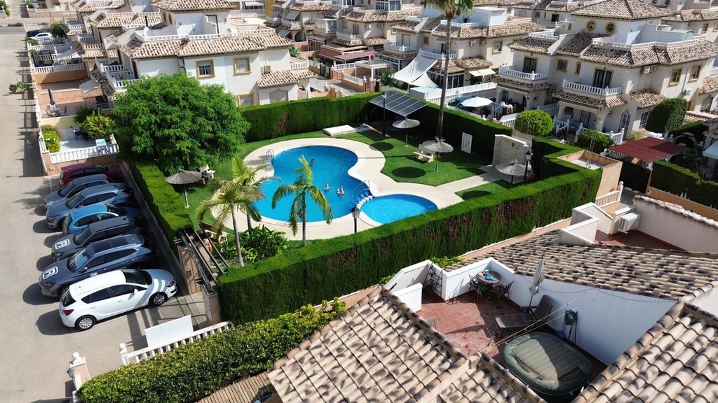 Moderná vila v Lomas de Caboroig – Costa Blanca