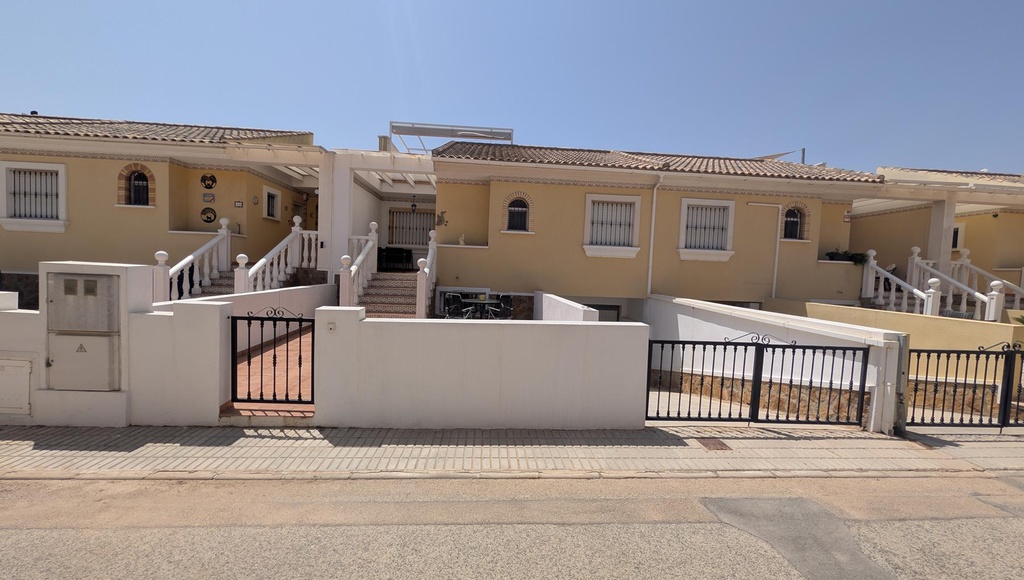 Moderná vila v Algorfa – Inland