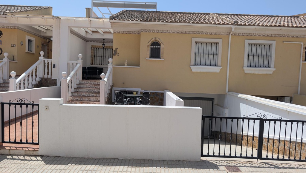 Moderná vila v Algorfa – Inland