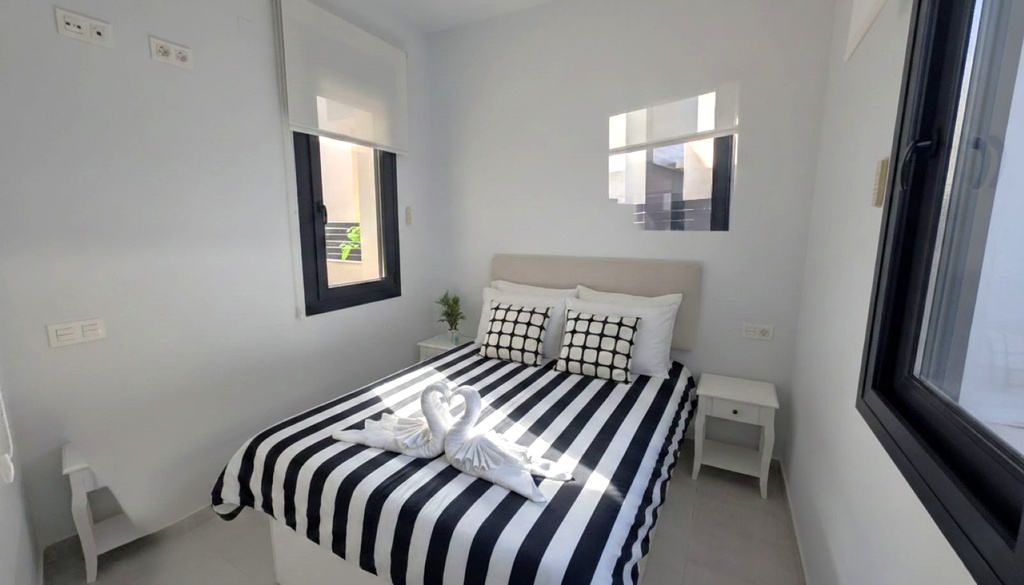 Moderná vila v Cabo Roig – Costa Blanca