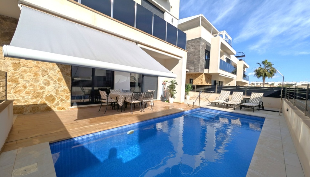Moderná vila v Cabo Roig – Costa Blanca
