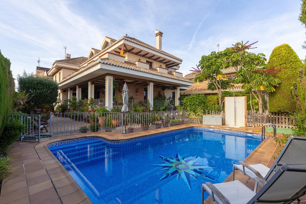 Luxusná vila v Torrevieja – La Veleta