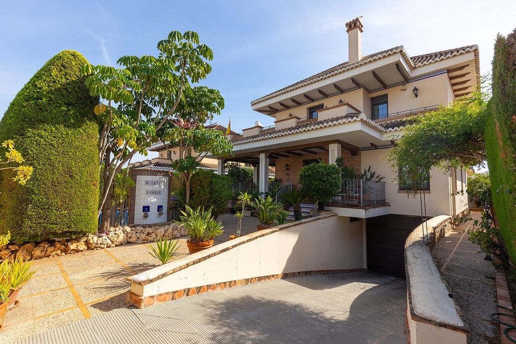 Luxusná vila v Torrevieja – La Veleta