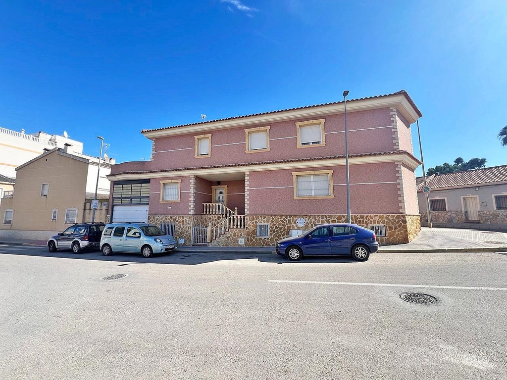 Moderná vila v Formentera del Segura – C- Cooperativa
