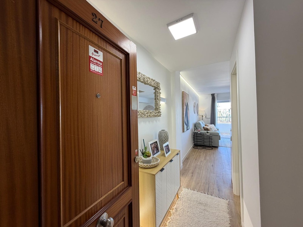 Moderný apartmán v Torrevieja – Punta Prima