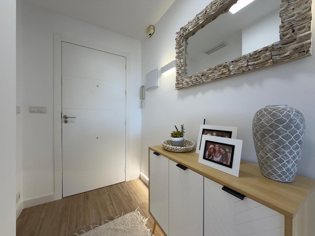 Moderný apartmán v Torrevieja – Punta Prima