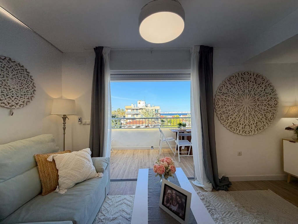 Moderný apartmán v Torrevieja – Punta Prima
