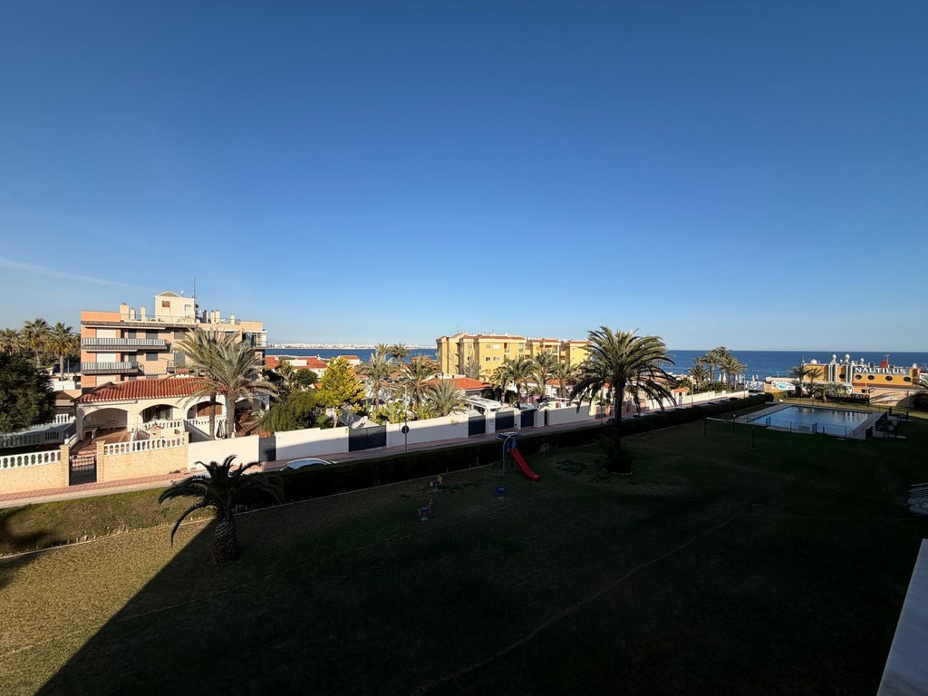 Moderný apartmán v Torrevieja – Punta Prima