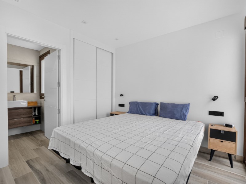 Moderná vila v Torrevieja – Costa Blanca