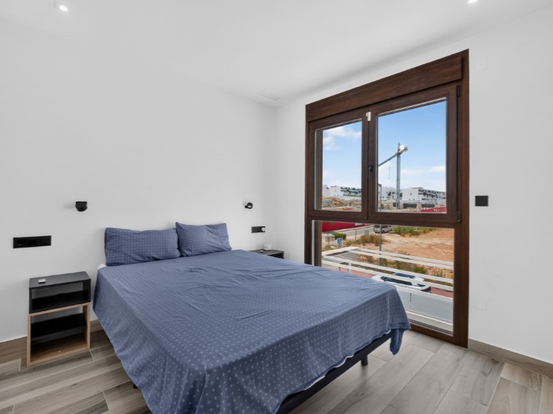 Moderná vila v Torrevieja – Costa Blanca