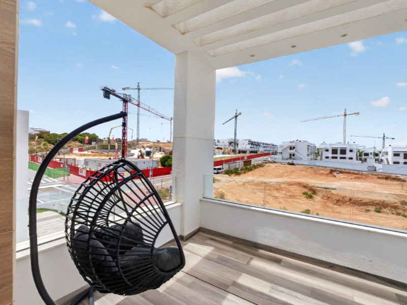 Moderná vila v Torrevieja – Costa Blanca