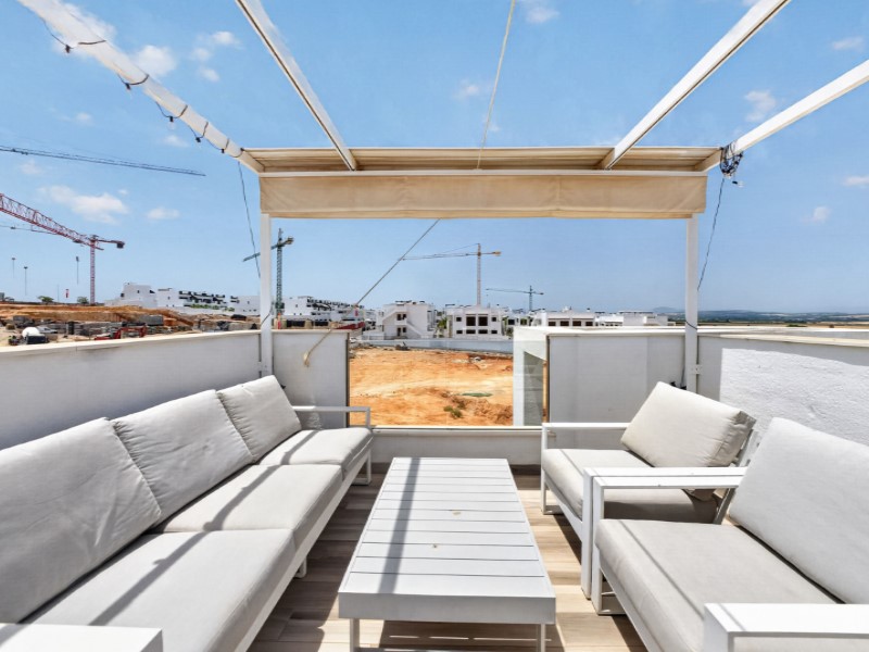 Moderná vila v Torrevieja – Costa Blanca