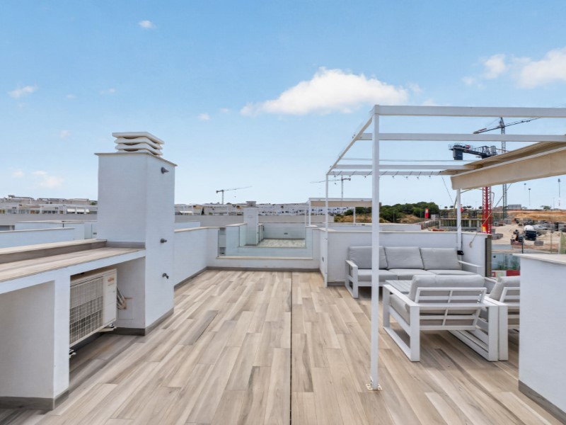Moderná vila v Torrevieja – Costa Blanca