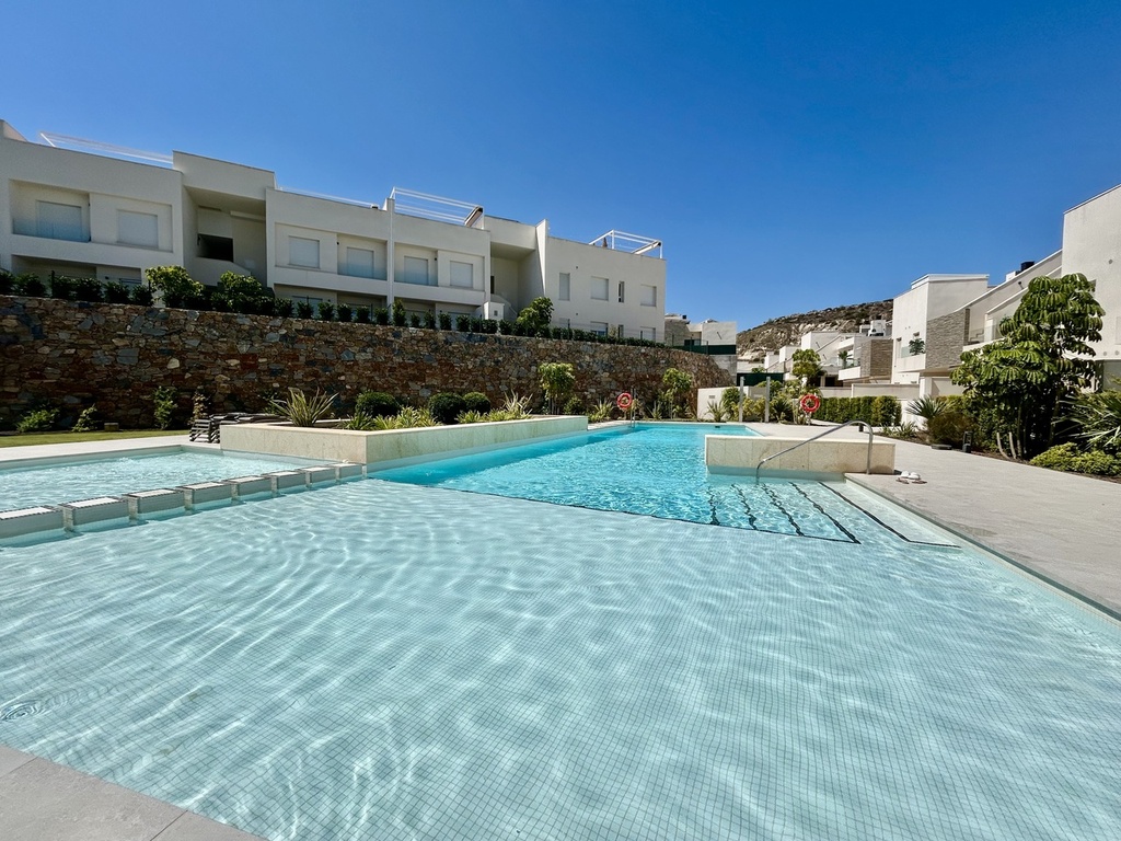Moderný apartmán v La Finca Golf Resort – Inland