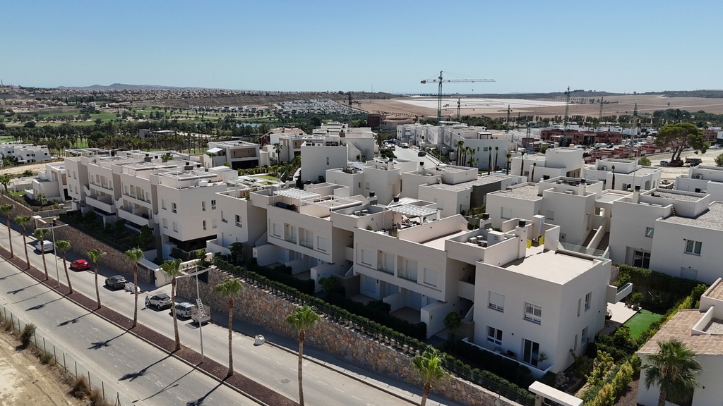 Moderný apartmán v La Finca Golf Resort – Inland