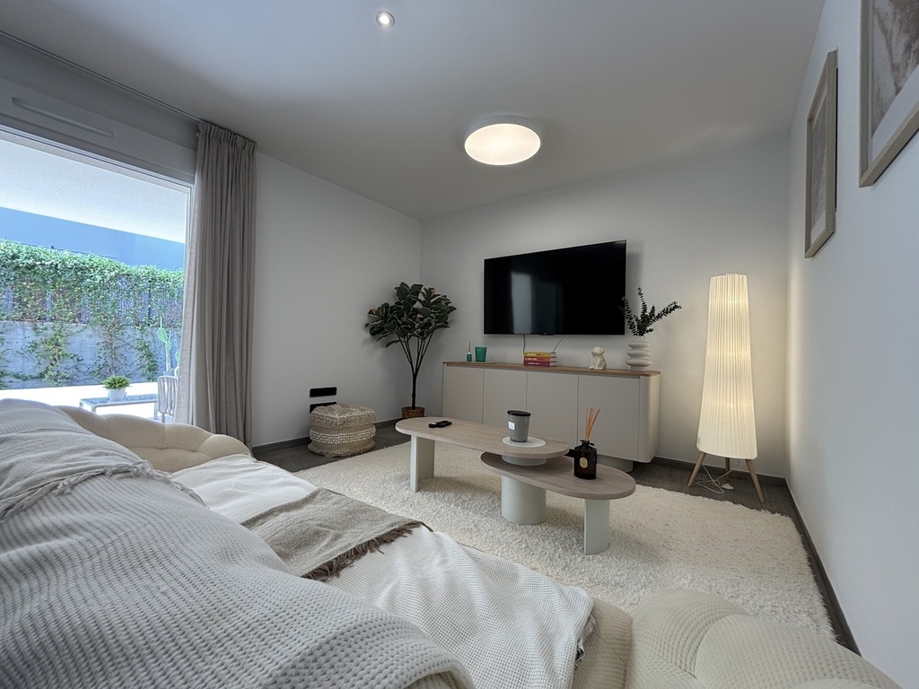 Moderný apartmán v La Finca Golf Resort – Inland
