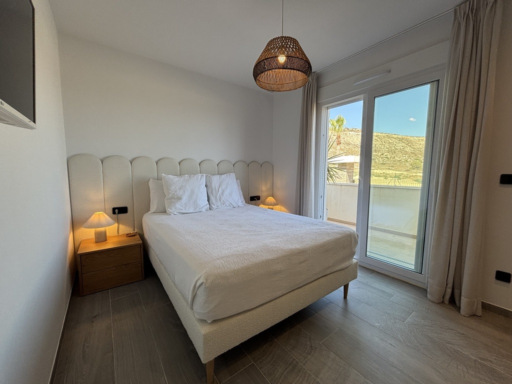 Moderný apartmán v La Finca Golf Resort – Inland