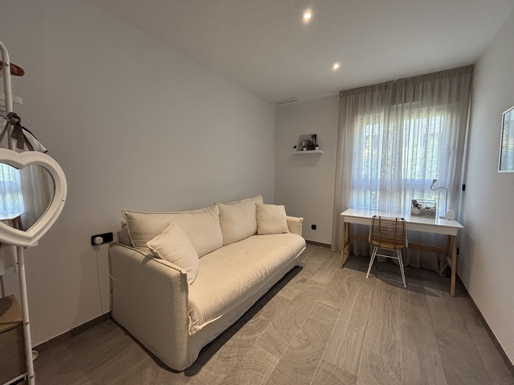 Moderný apartmán v La Finca Golf Resort – Inland