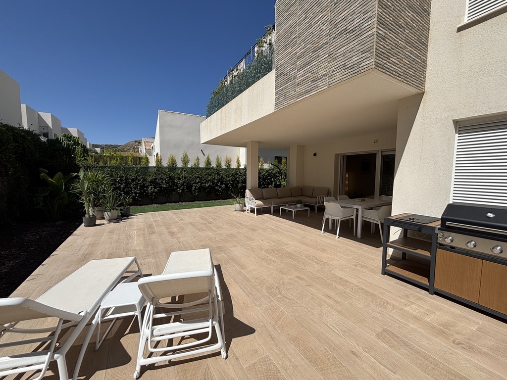 Moderný apartmán v La Finca Golf Resort – Inland
