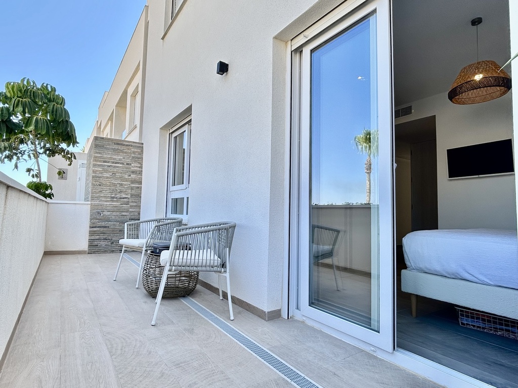 Moderný apartmán v La Finca Golf Resort – Inland