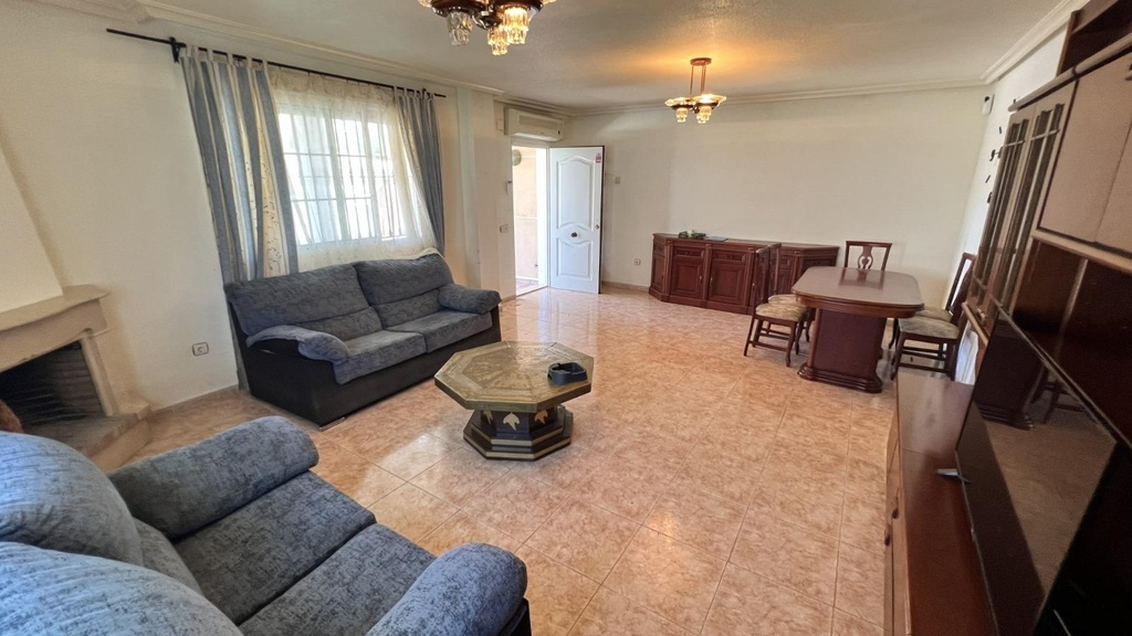 Moderná vila v Torrevieja – Aguas Nuevas