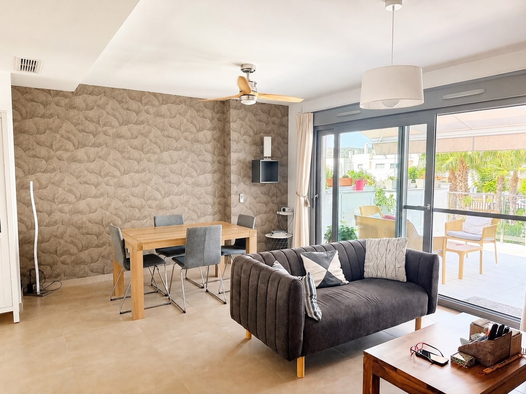 Moderný bungalow v Vistabella Golf Entre Naranjos – Inland