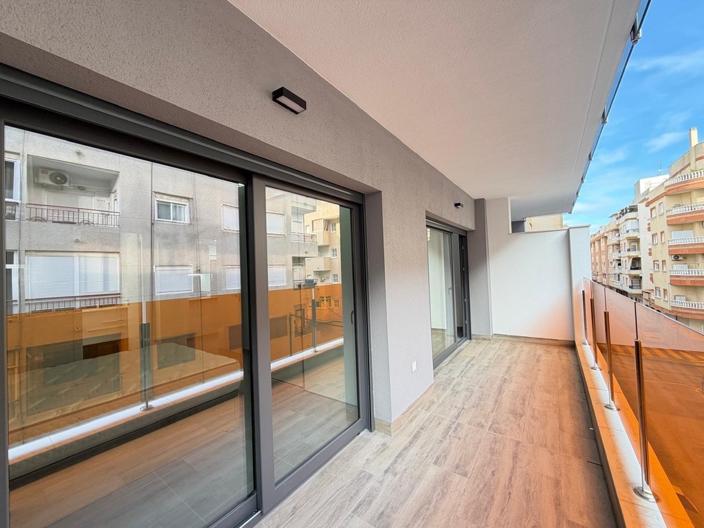Moderný apartmán v Torrevieja – Estacion De Autobuses
