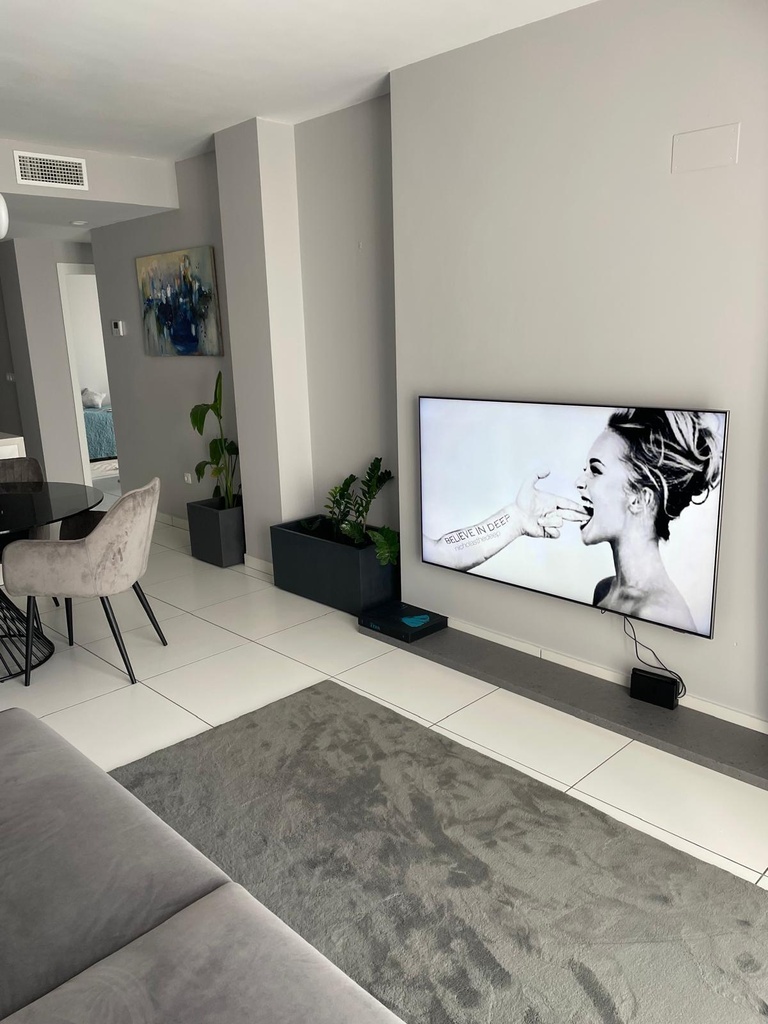 Moderný apartmán v Orihuela Costa – Las Filipinas