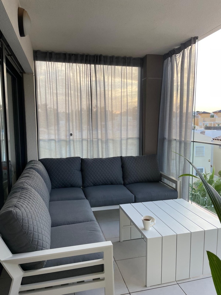 Moderný apartmán v Orihuela Costa – Las Filipinas