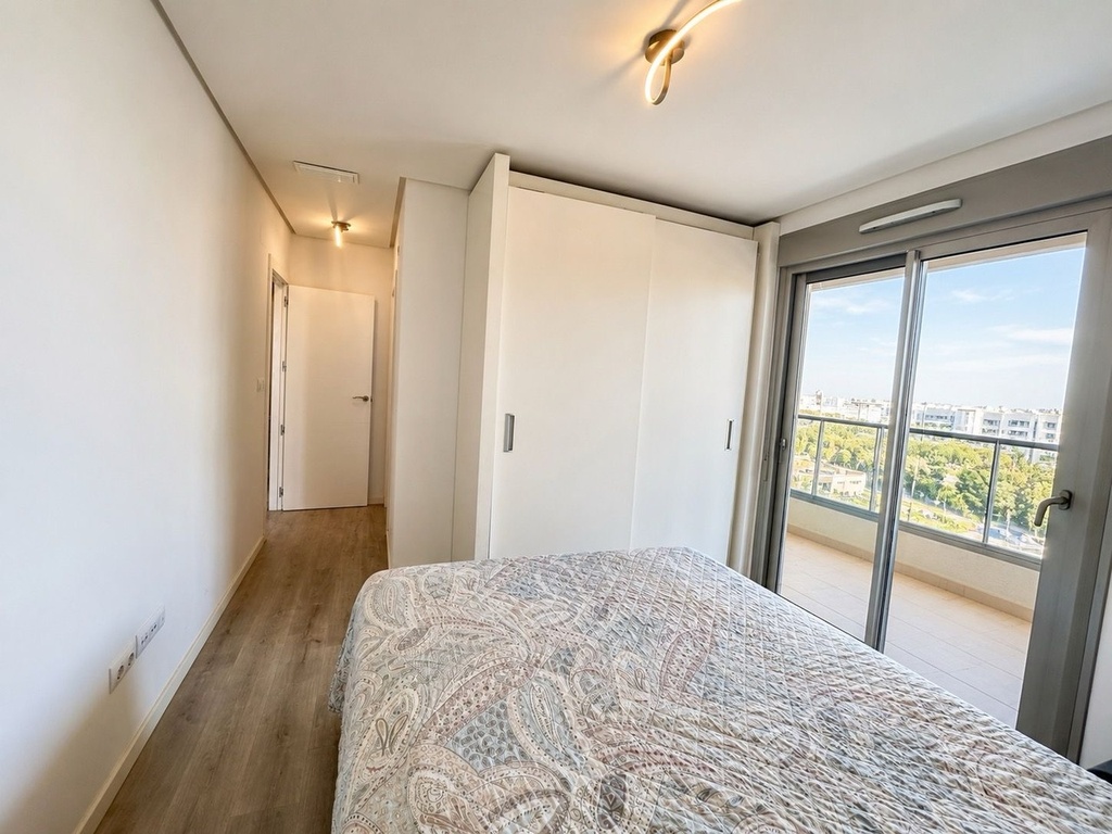 Moderný penthouse v Los Dolses – Inland