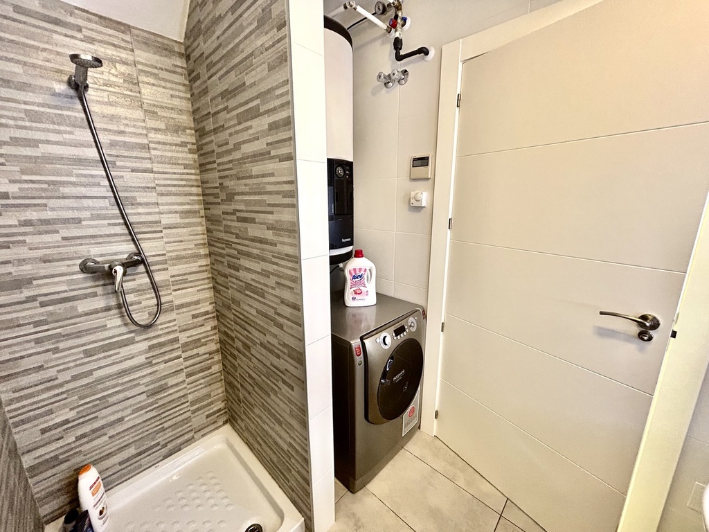 Moderný penthouse v Los Dolses – Inland